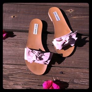 Steve Madden Pink Truesdale Slip On